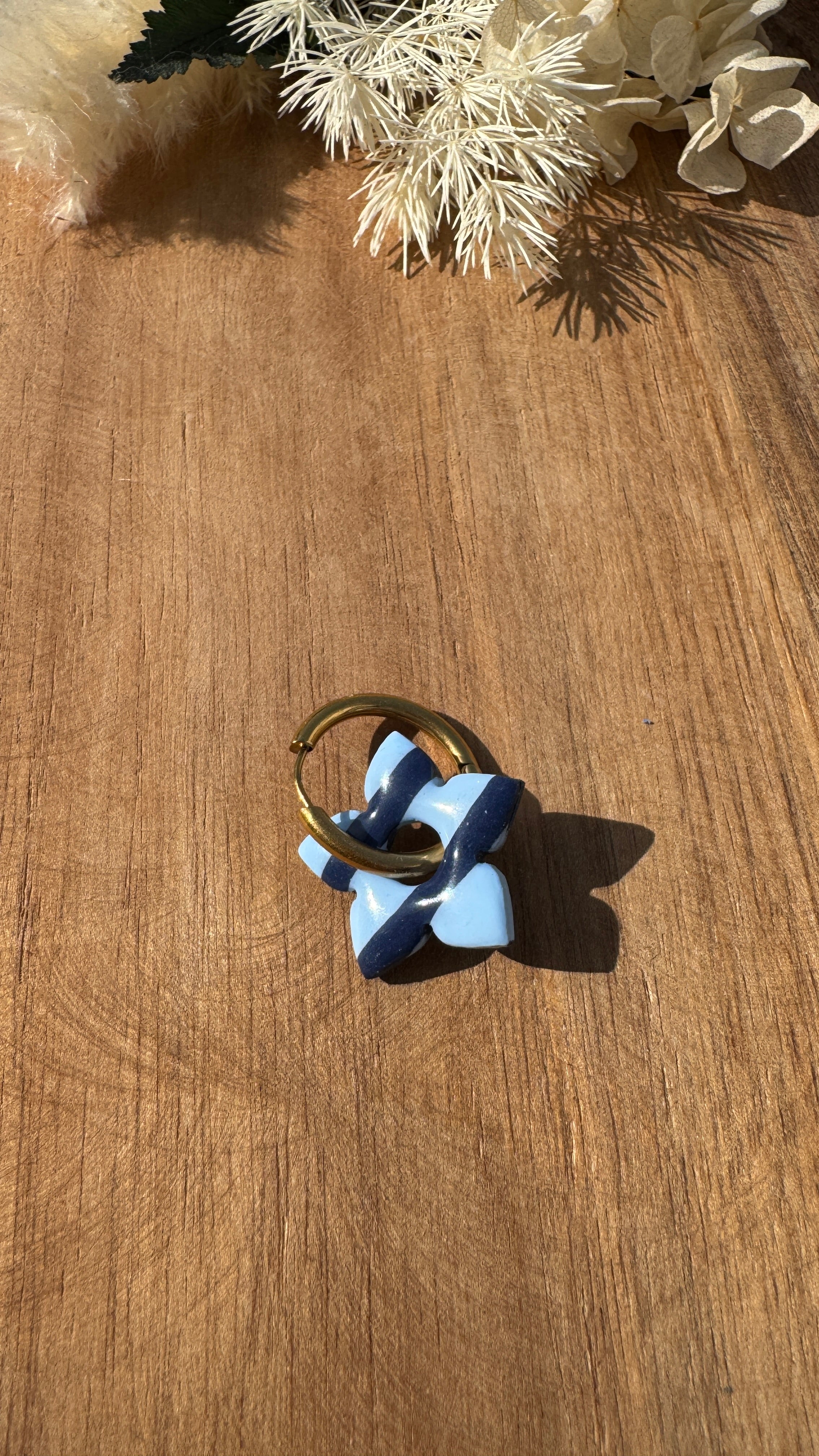 Lucie - sans anneaux